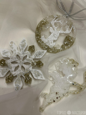 Новогодние игрушки из эпоксидной смолы - 3