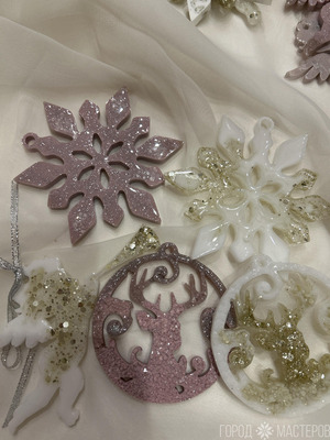 Новогодние игрушки из эпоксидной смолы - 4