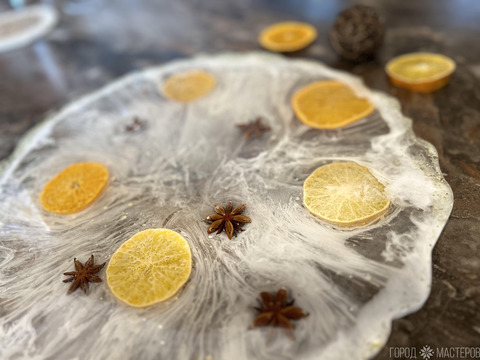 Тарелка .Поднос из смолы - 2