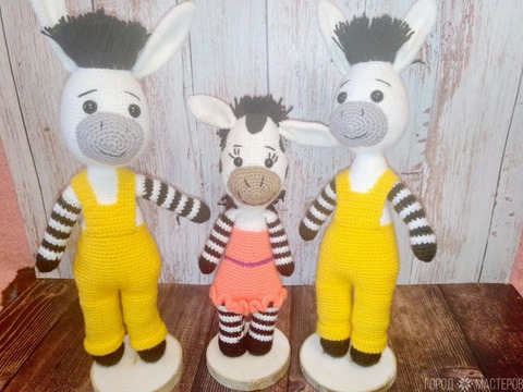 Вязаные зебры мальчик и девочка - 2