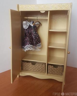 Кукольный шкаф в масштабе 1:12. - 2