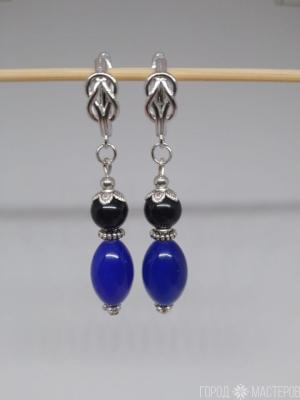 Серьги черным ониксом и стеклнными синими бусинами - 2
