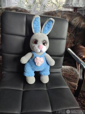 Зайчик из плюшевой пряжи - 3