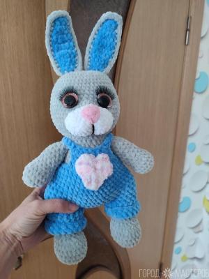 Зайчик из плюшевой пряжи - 5