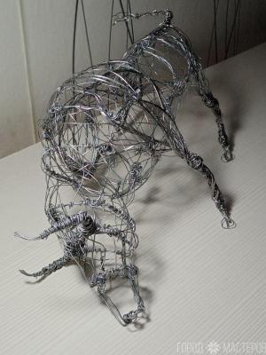 Проволочная скульптура "БЫК2" - 2