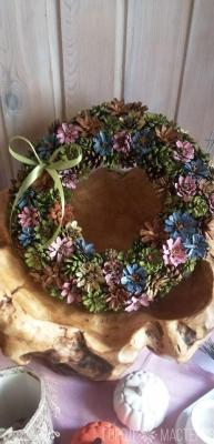 Венок из шишек - 4