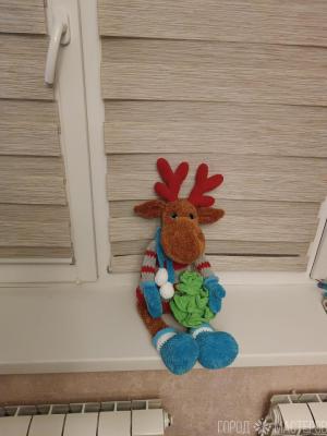Новогодний вязанный большой олень - 4