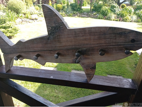 Вешалка в интерьер лофт - 3