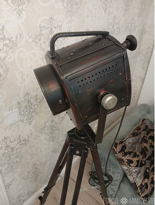 Торшер прожектор лофт на штативе треноге - 2