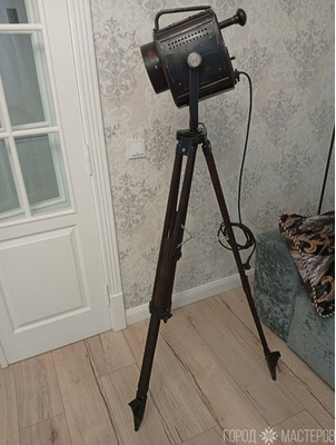 Торшер прожектор лофт на штативе треноге - 7