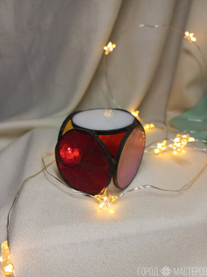 Светильник из витражного стекла выполнен в технике Тиффани - 5