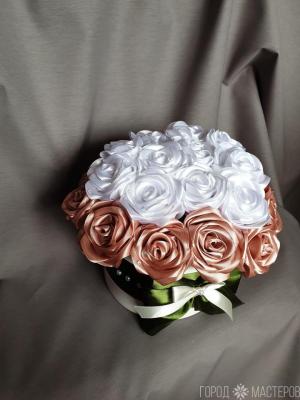 Букет из атласных роз - 2